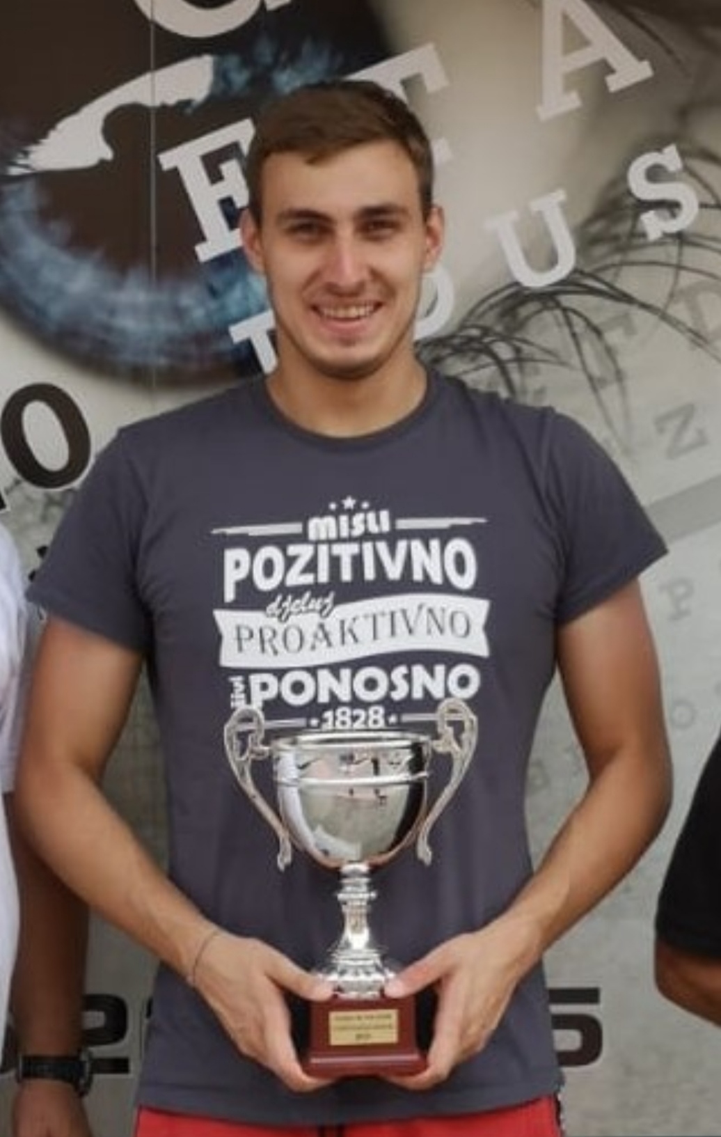 Daljinsko plivanje, plivački maraton i ekološka akcija spojili sportaše i aktiviste Daljinsko plivanje, plivački maraton i ekološka akcija spojili sportaše i aktiviste