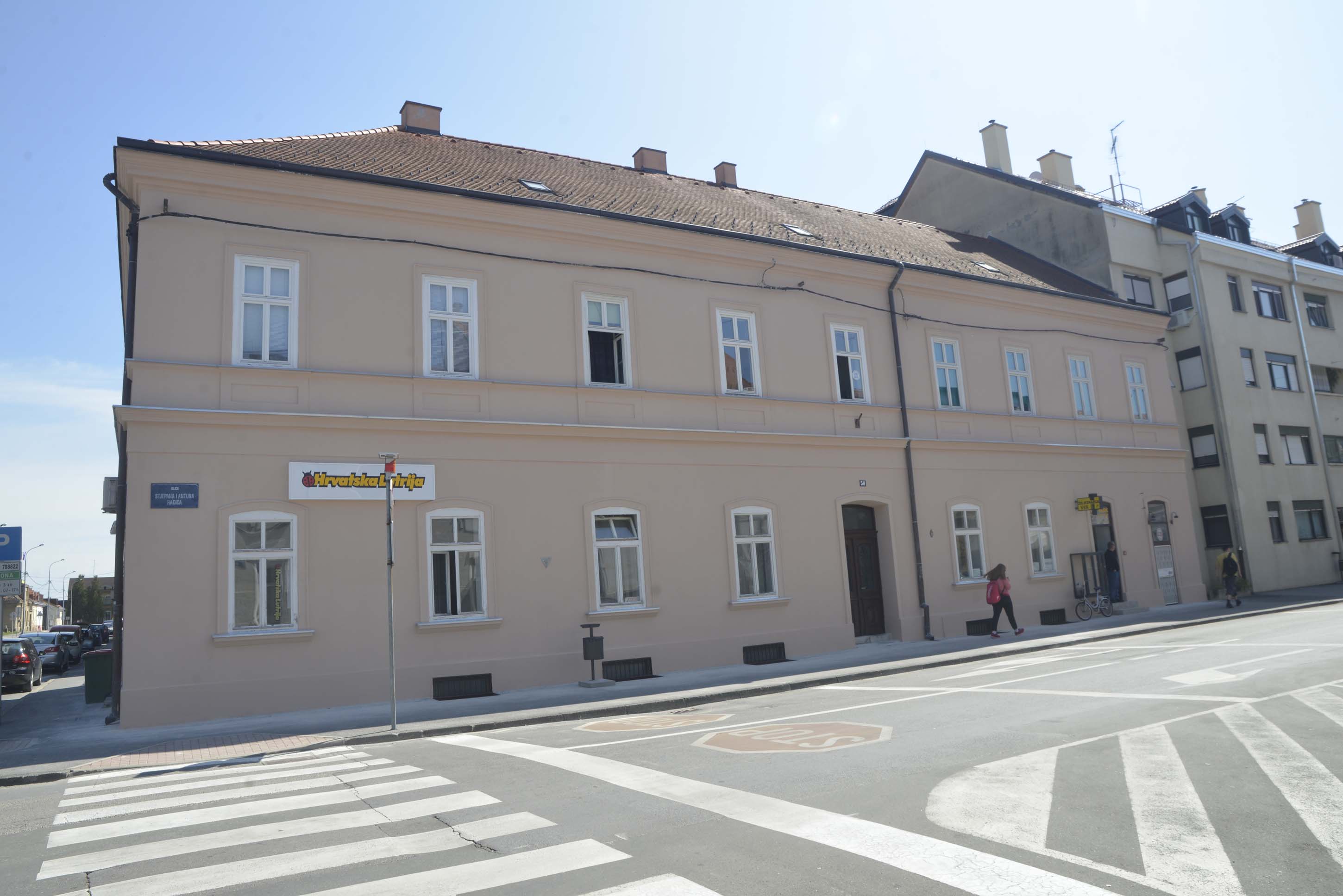 Javni poziv za sufinanciranje sanacije i obnove pročelja zgrada u gradu Sisku Javni poziv za sufinanciranje sanacije i obnove pročelja zgrada u gradu Sisku