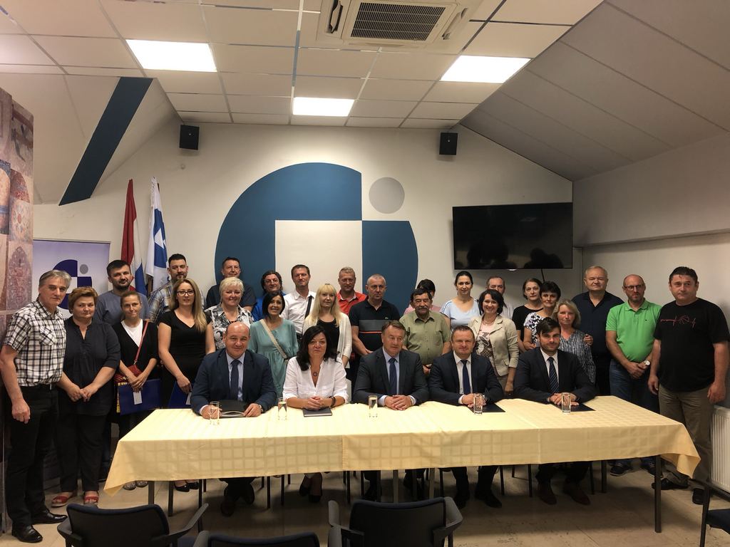 Uručene potpore tradicijskim i umjetničkim obrtima Uručene potpore tradicijskim i umjetničkim obrtima