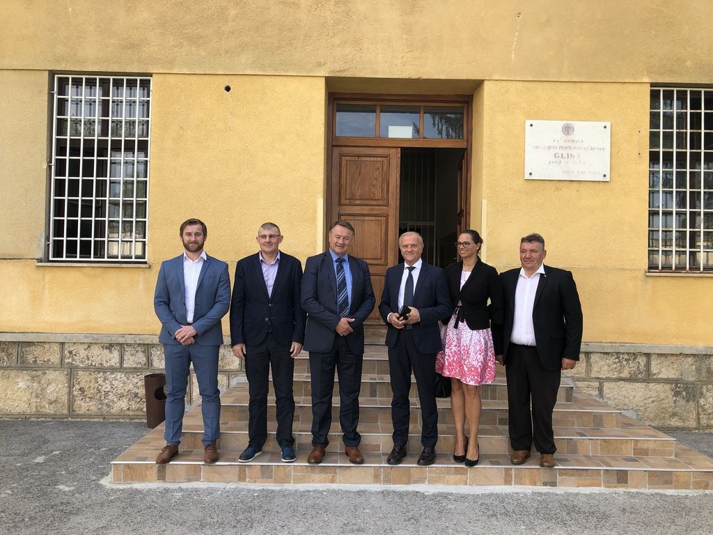 Ministar pravosuđa RH u radnom posjetu Kaznionici u Glini Ministar pravosuđa RH u radnom posjetu Kaznionici u Glini