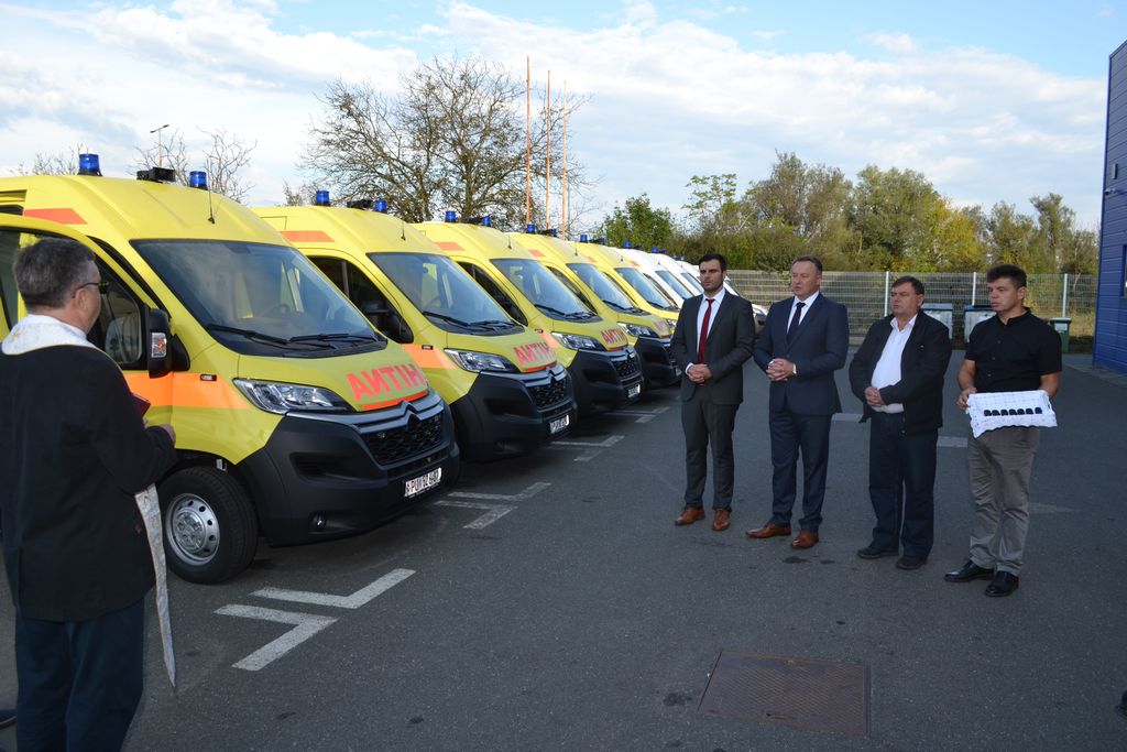 Sedam novih vozila za županijski Zavod za hitnu medicinu Sedam novih vozila za županijski Zavod za hitnu medicinu