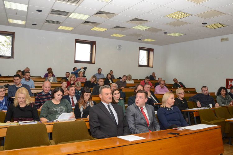 15. sjednica Gradskog vijeća Grada Siska u četvrtak, 20. veljače 15. sjednica Gradskog vijeća Grada Siska u četvrtak, 20. veljače