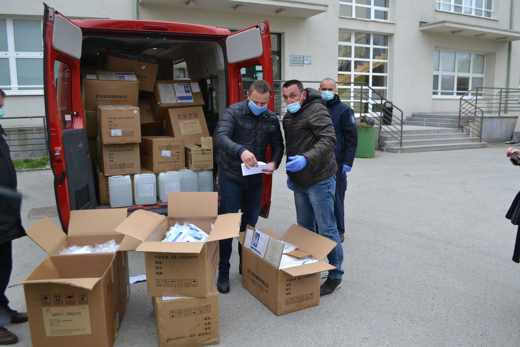 Stigla dodatna zaštitna oprema za županijske zdravstvene ustanove Stigla dodatna zaštitna oprema za županijske zdravstvene ustanove