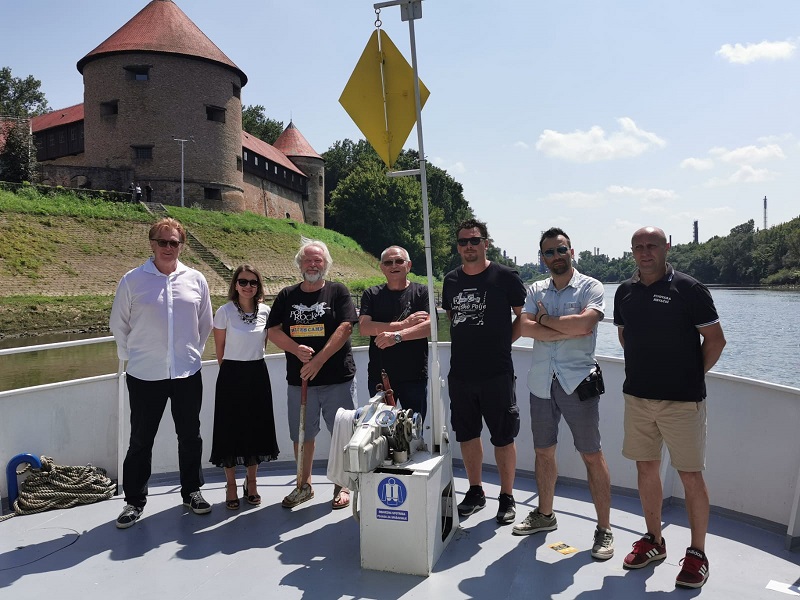 Šesti Međunarodni blues kamp Lonjsko polje od 21. do 23. kolovoza Šesti Međunarodni blues kamp Lonjsko polje od 21. do 23. kolovoza
