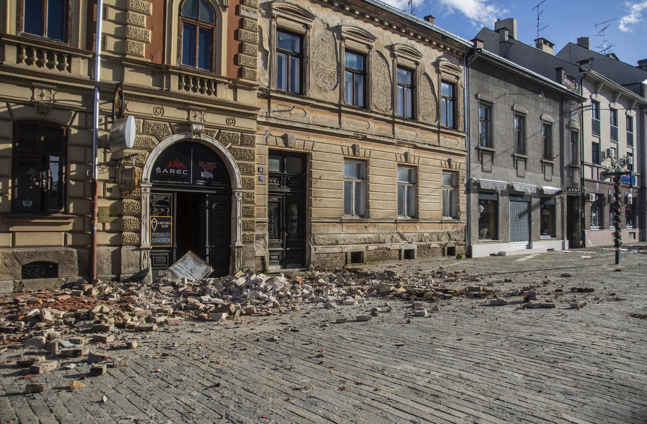 POTRES: U SMŽ u dva dana 109 novih “crvenih” objekata POTRES: U SMŽ u dva dana 109 novih “crvenih” objekata