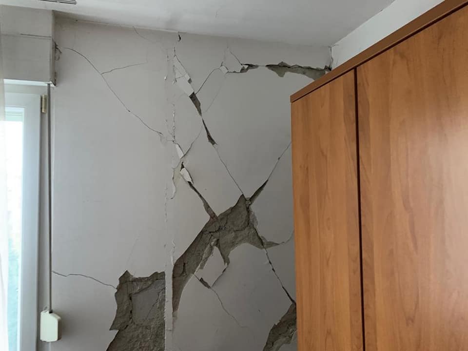 Kreće se u brzu obnovu hotela Panonija kako bi se osigurao smještaj za 160 stanovnika Siska i okolice Kreće se u brzu obnovu hotela Panonija kako bi se osigurao smještaj za 160 stanovnika Siska i okolice