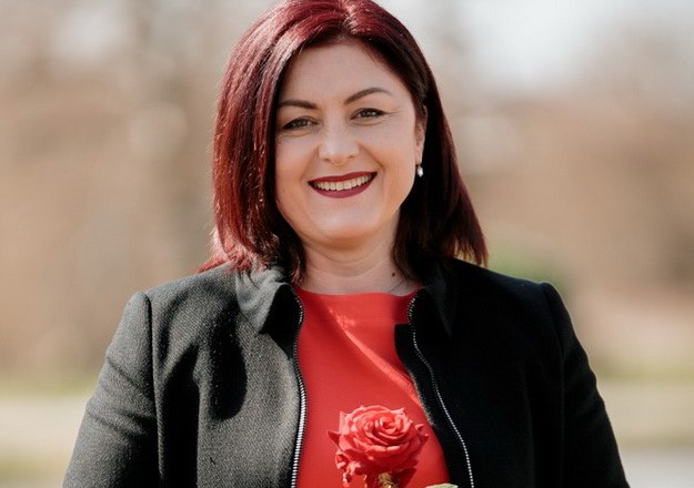 Jasminka Molnar – kandidatkinja SDP-a za gradonačelnicu Kutine Jasminka Molnar – kandidatkinja SDP-a za gradonačelnicu Kutine