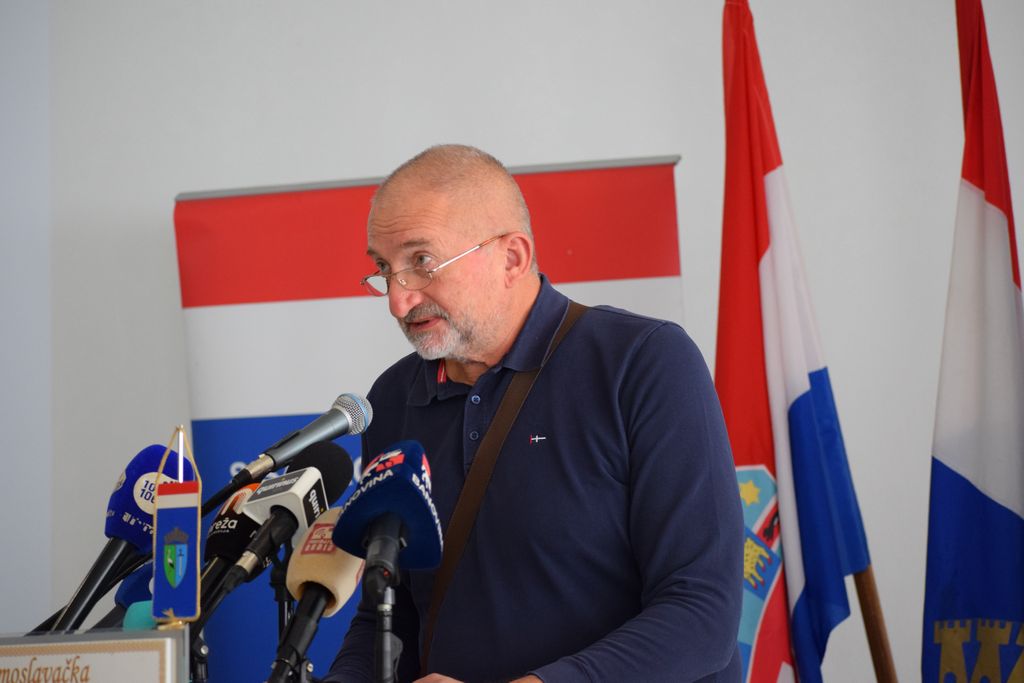 U sisačkoj bolnici se liječi 55 pacijenata od COVID-a, cijepljeno 60 % stanovništva u SMŽ U sisačkoj bolnici se liječi 55 pacijenata od COVID-a, cijepljeno 60 % stanovništva u SMŽ