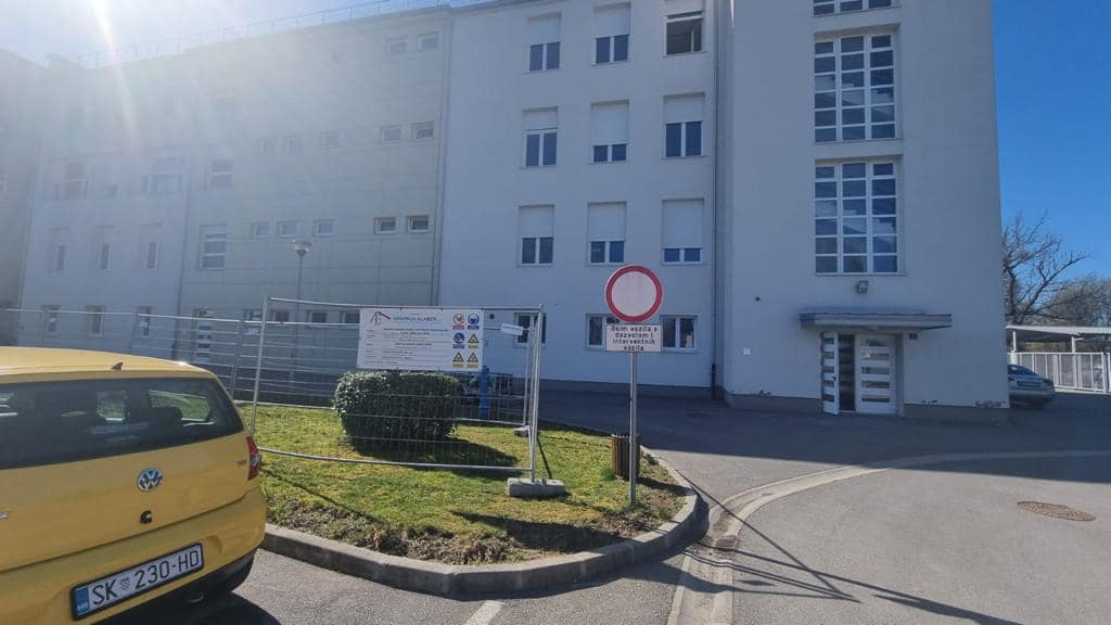 OBNOVA U SMŽ: Traju radovi na Domu za starije u Glini OBNOVA U SMŽ: Traju radovi na Domu za starije u Glini