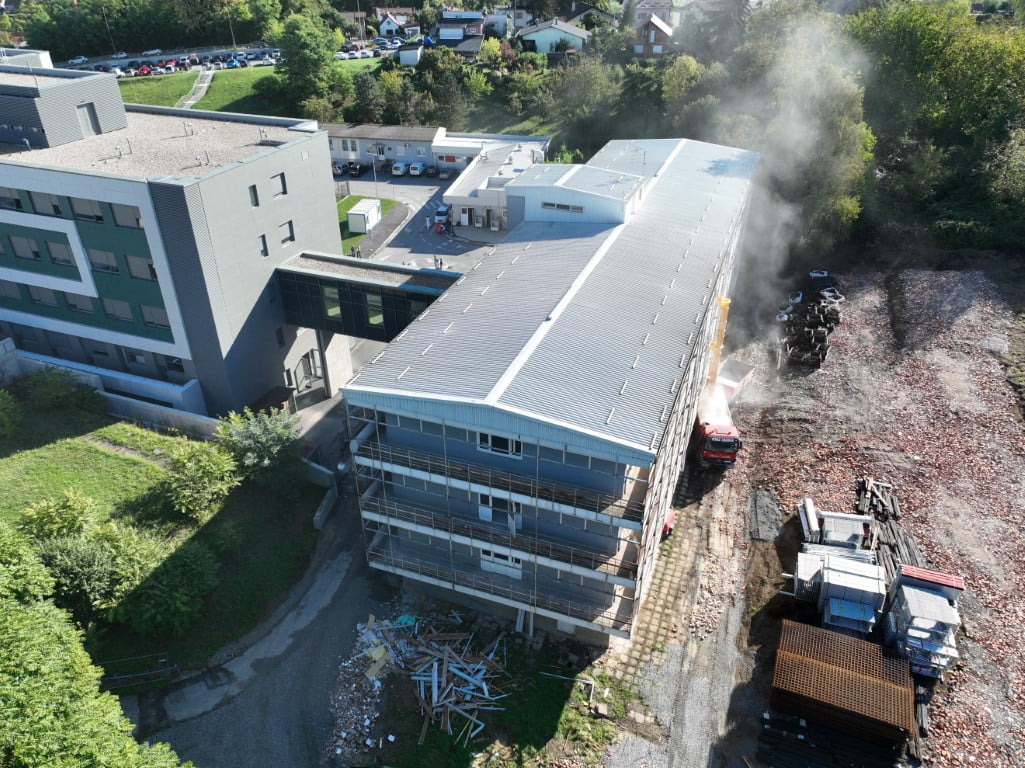 OBNOVA U SMŽ: U tijeku radovi na obnovi nove interne sisačke bolnice OBNOVA U SMŽ: U tijeku radovi na obnovi nove interne sisačke bolnice