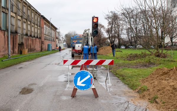 Počela rekonstrukcija Kvirinove ulice Počela rekonstrukcija Kvirinove ulice