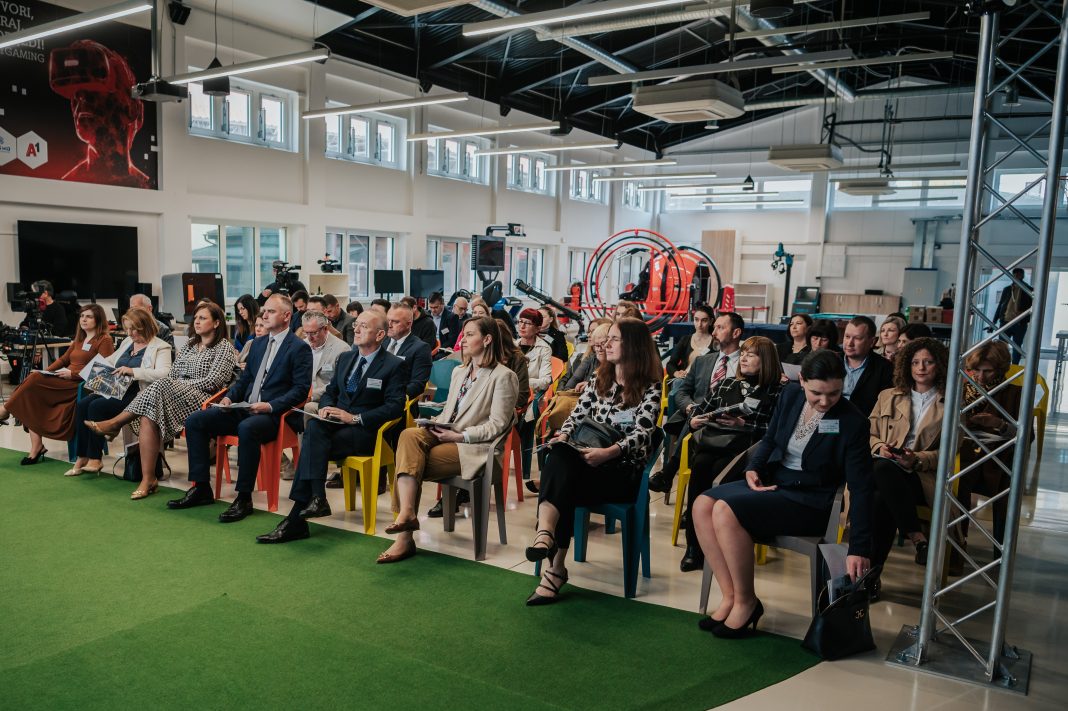Investicijski forum LIDER INVEST ISTOK u Novskoj okupio investitore i potporne institucije Investicijski forum LIDER INVEST ISTOK u Novskoj okupio investitore i potporne institucije