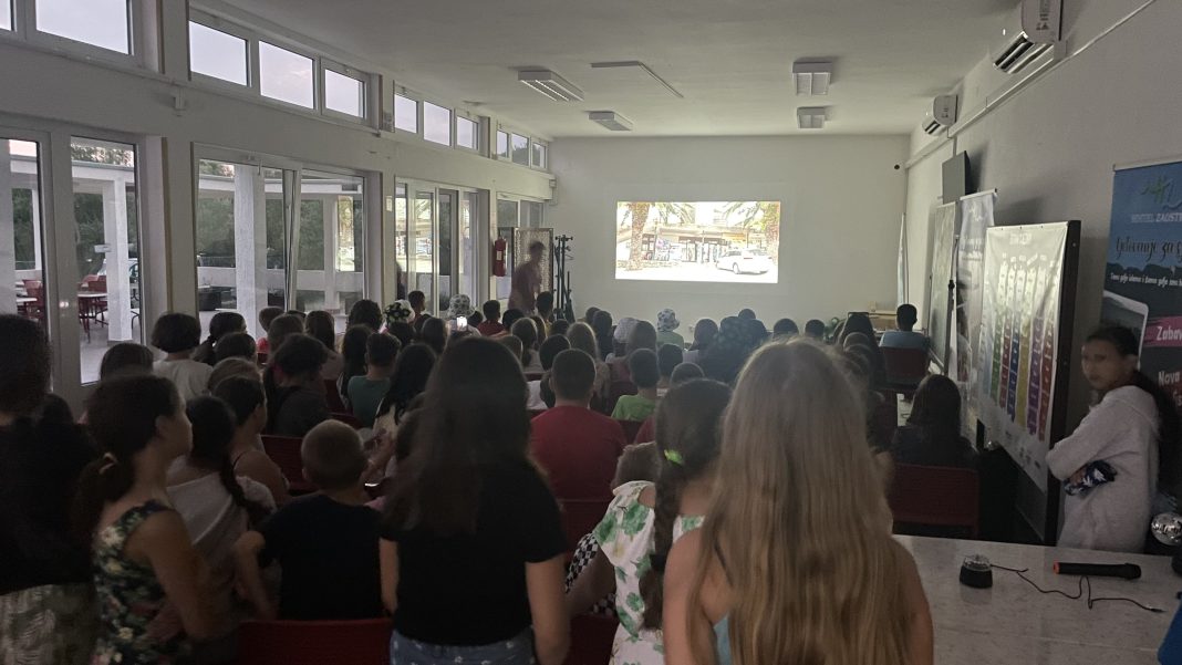 Započele su filmske radionice u Zaostrogu u sklopu projekta 365/7 Započele su filmske radionice u Zaostrogu u sklopu projekta 365/7