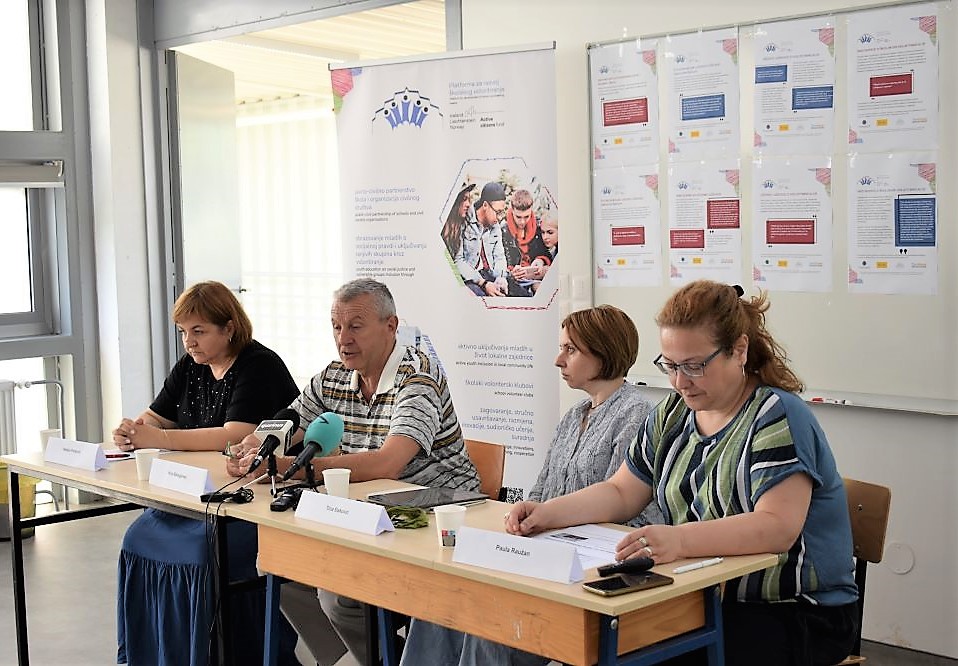 Predstavljena Platforma za razvoj školskog volontiranja Sisačko-moslavačke županije Predstavljena Platforma za razvoj školskog volontiranja Sisačko-moslavačke županije