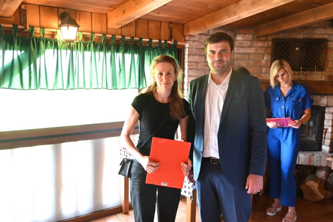 Županija dodijelila 45 novih bespovratnih potpora za tradicijske i umjetničke obrte Županija dodijelila 45 novih bespovratnih potpora za tradicijske i umjetničke obrte