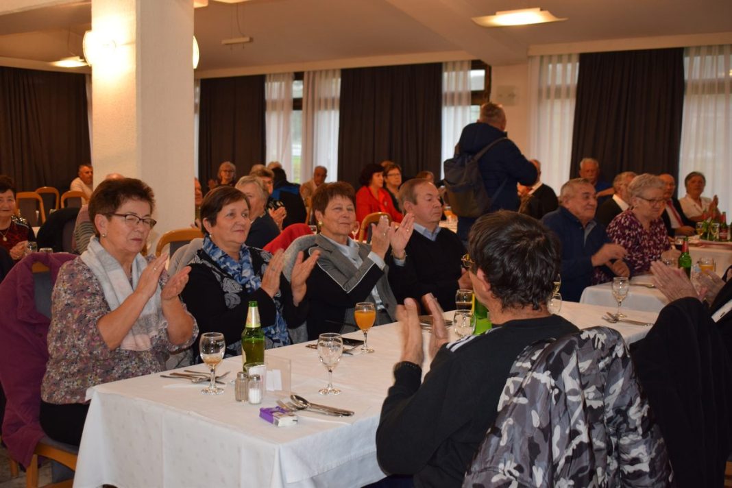 Usamljenost – sve veći problem starijih osoba Usamljenost – sve veći problem starijih osoba