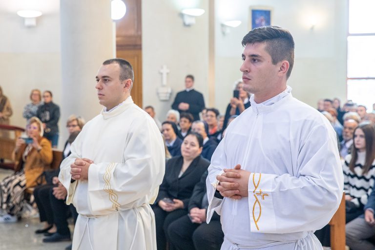 Za đakone zaređeni Frano Bijelić i Ivan Sandrin