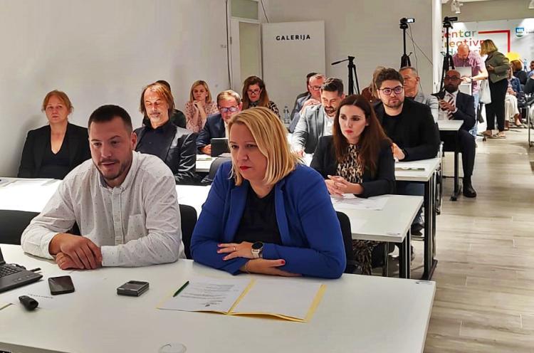 Grad Sisak – sigurno mjesto za žene Grad Sisak – sigurno mjesto za žene