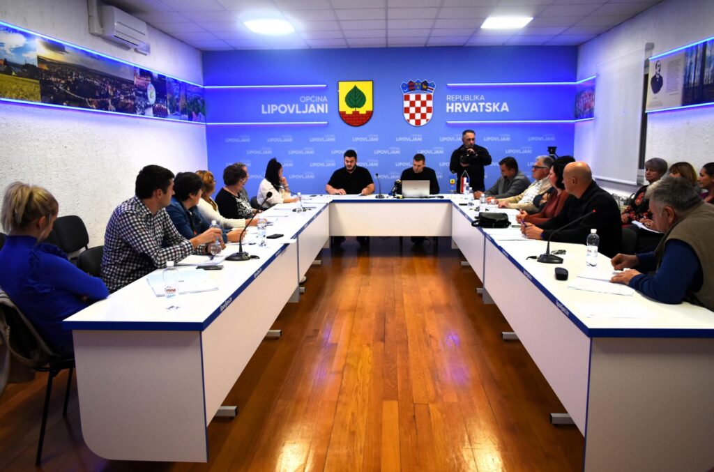 Lipovljani protiv Centra za azilante u središtu njihova mjesta Lipovljani protiv Centra za azilante u središtu njihova mjesta
