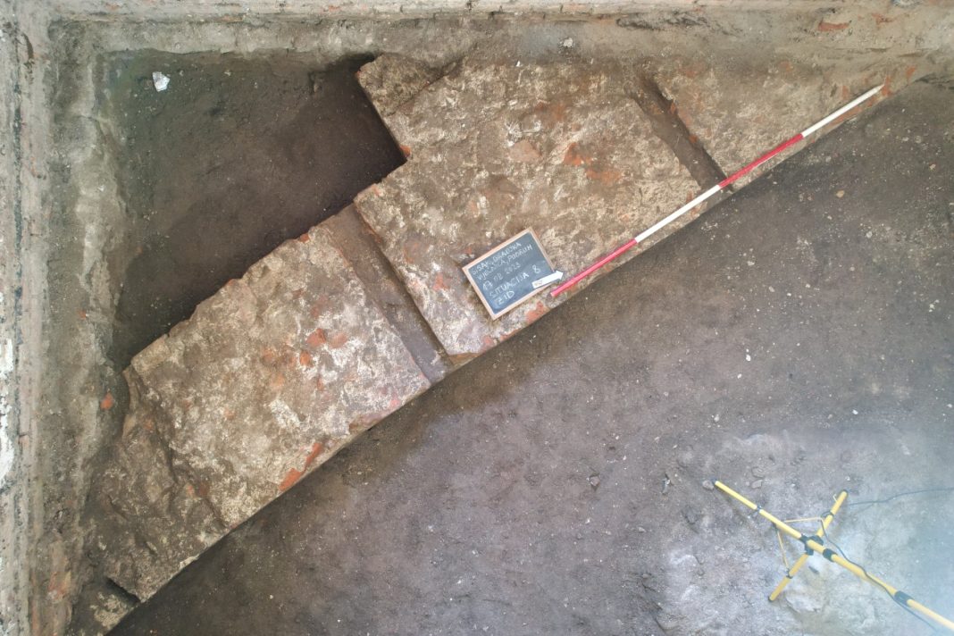 Pod Gradskom vijećnicom pronađeni ostaci rimskih termi Pod Gradskom vijećnicom pronađeni ostaci rimskih termi