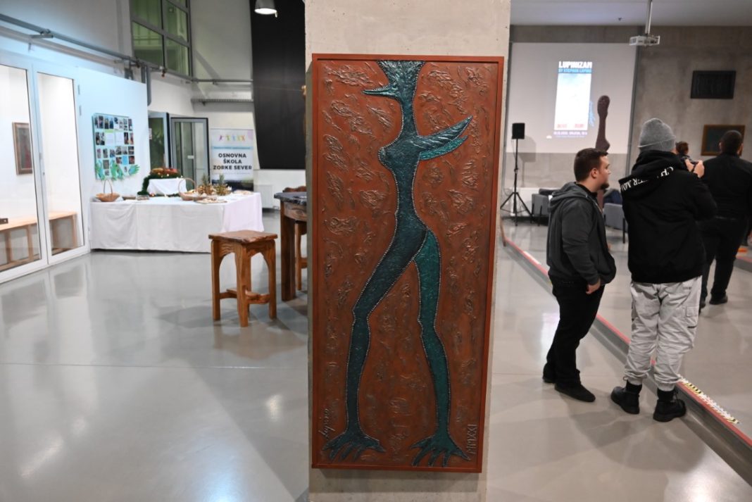 GALERIJA: Izložba Stephana Lupina u Strukovnoj školi GALERIJA: Izložba Stephana Lupina u Strukovnoj školi
