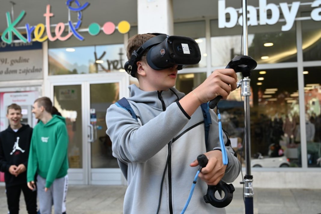 GALERIJA: Pogledajte kako je bilo na 2. Festivalu srednjih škola Sisačko-moslavačke županije GALERIJA: Pogledajte kako je bilo na 2. Festivalu srednjih škola Sisačko-moslavačke županije