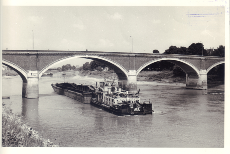 Gradski muzej Sisak uključio se izložbom i predavanjem u proslavu 90. rođendana Starog mosta u Sisku Gradski muzej Sisak uključio se izložbom i predavanjem u proslavu 90. rođendana Starog mosta u Sisku