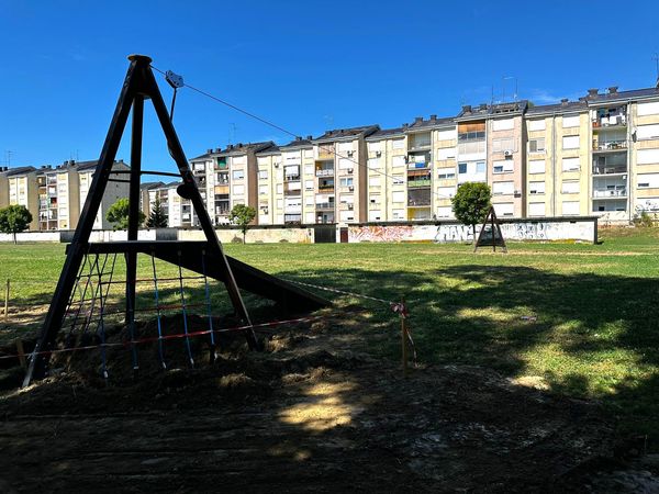 Zipline na sisačkim dječjim igralištima Zipline na sisačkim dječjim igralištima