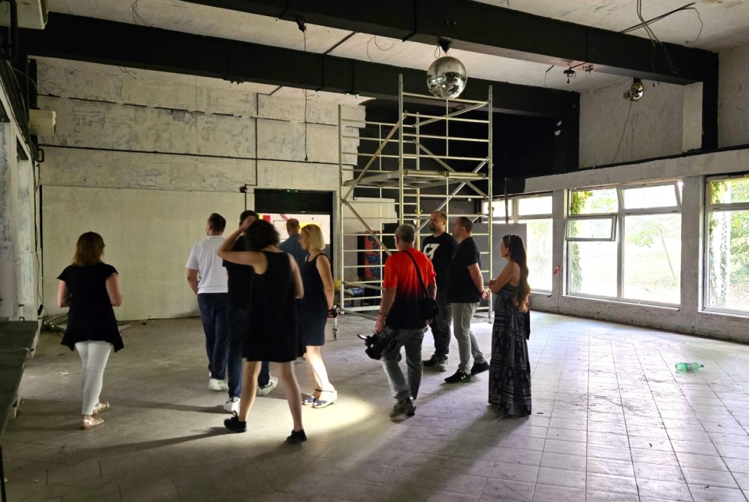 Dobro napreduje preuređenje kluba mladih Skwhat Dobro napreduje preuređenje kluba mladih Skwhat