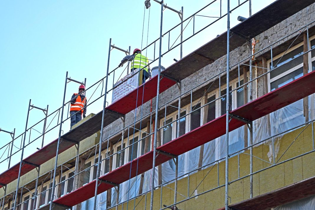 Na proljeće povratak učenika i nastavnika u OŠ Ivana Kukuljevića Na proljeće povratak učenika i nastavnika u OŠ Ivana Kukuljevića