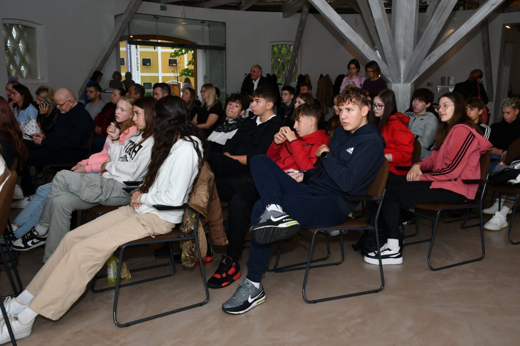 I Siščani sudjeluju na godišnjem susretu “Mladi i poduzetni” u Zaprešiću I Siščani sudjeluju na godišnjem susretu “Mladi i poduzetni” u Zaprešiću