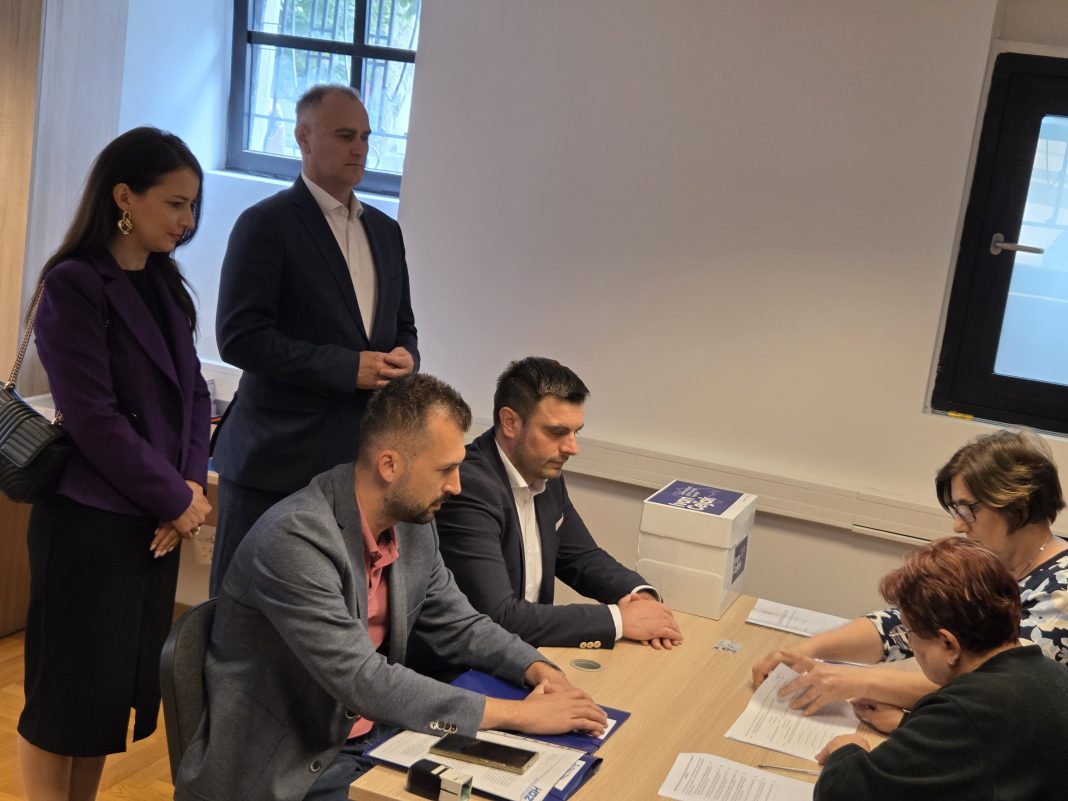 Ivan Celjak predao potpise za kandidaturu – ide po svoj 2. mandat župana Ivan Celjak predao potpise za kandidaturu – ide po svoj 2. mandat župana