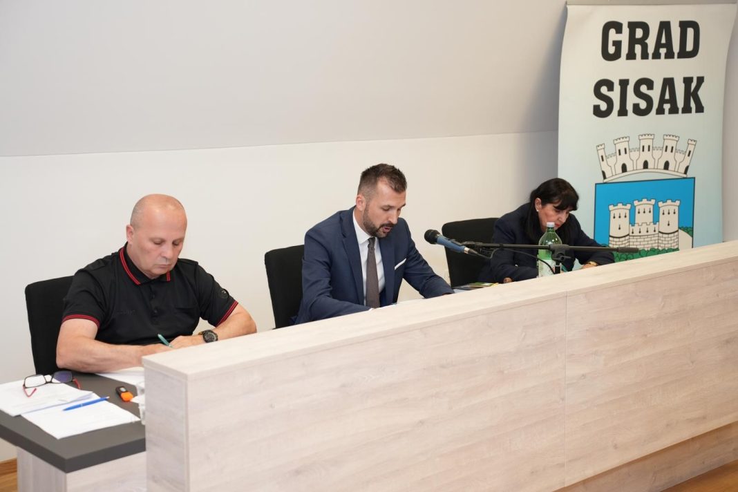 Konstituirano Gradsko vijeće – predsjednik Vijeća Tomislav Kralj Konstituirano Gradsko vijeće – predsjednik Vijeća Tomislav Kralj