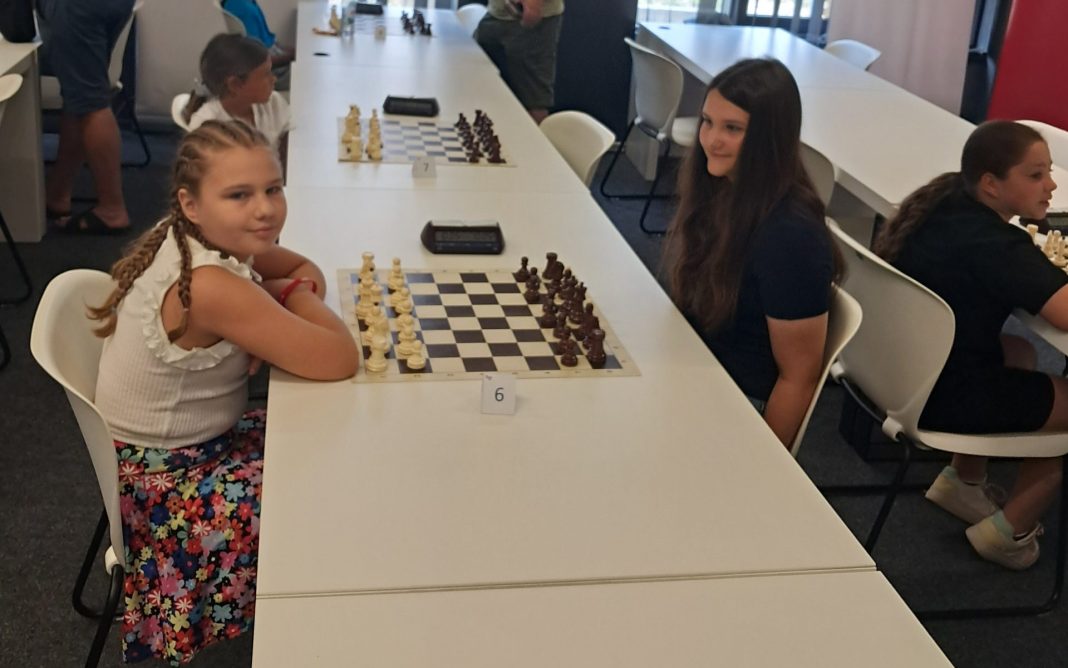 Nastup učenika iz SMŽ na državnoj završnici Plazma Sportskih igara mladih u FIDE šahovskom turniru Nastup učenika iz SMŽ na državnoj završnici Plazma Sportskih igara mladih u FIDE šahovskom turniru