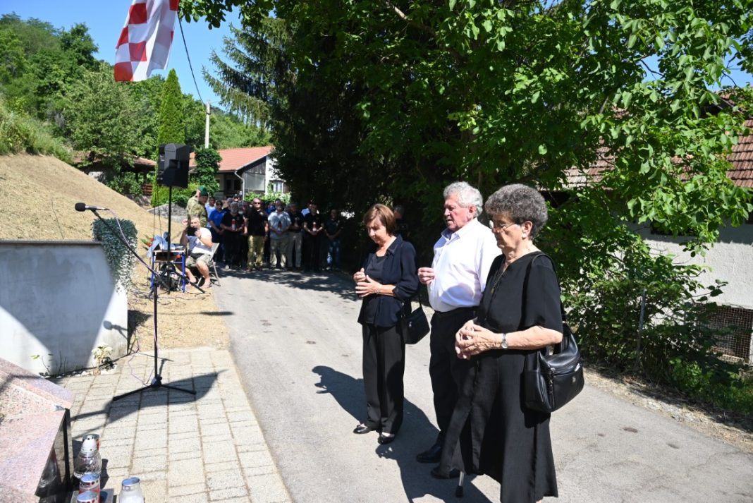 Obilježen spomendan Josipe Kožić, prve žrtve Domovinskog rata s petrinjskog područja