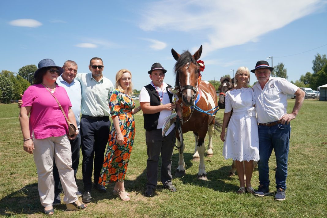 Održana Državna konjogojska izložba u Sunji Održana Državna konjogojska izložba u Sunji