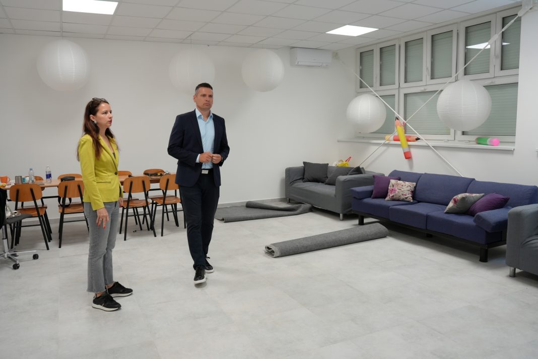 Nužna ulaganja u sisačke osnovne škole Nužna ulaganja u sisačke osnovne škole