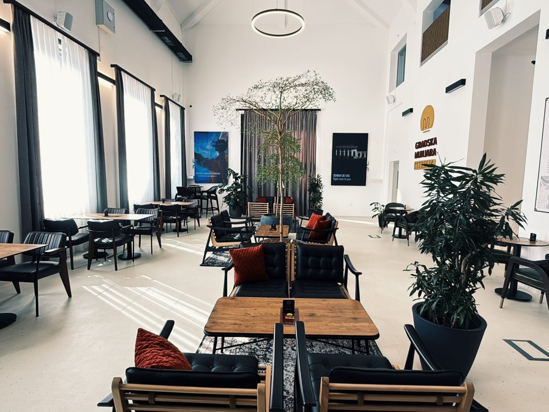 U Petrinji otvoren Multimedijski centar i Gradska kavana u sklopu Gradske munjare U Petrinji otvoren Multimedijski centar i Gradska kavana u sklopu Gradske munjare