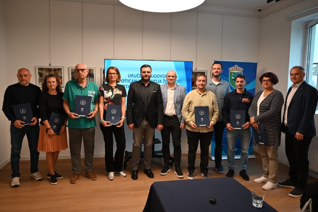 Uručeni ugovori za potpore za razvoj ženskog sporta Uručeni ugovori za potpore za razvoj ženskog sporta