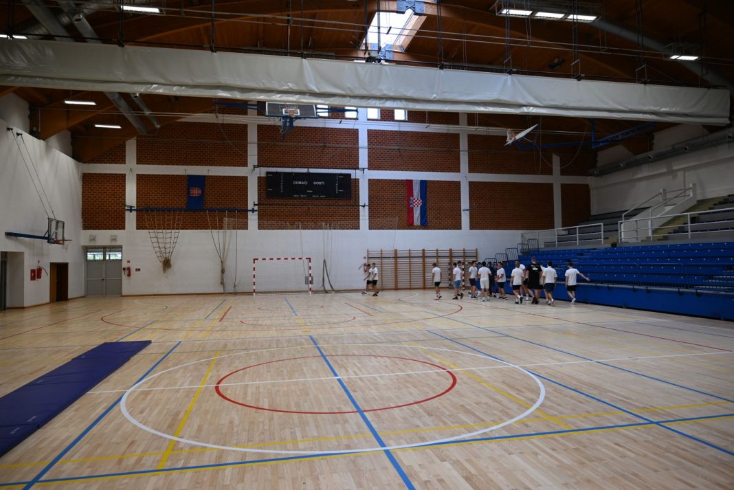 Obnovljena školska sportska dvorana Srednje škole Novska Obnovljena školska sportska dvorana Srednje škole Novska