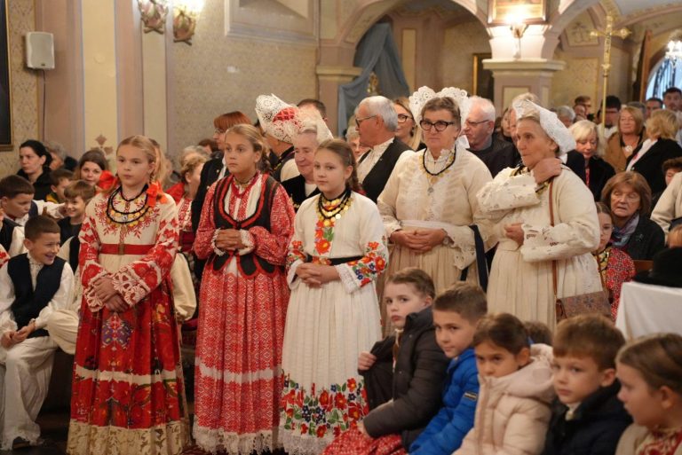 Obilježen Dan Martinske Vesi – uručena općinska priznanja i otkrivena 32. stopa sv. Martina