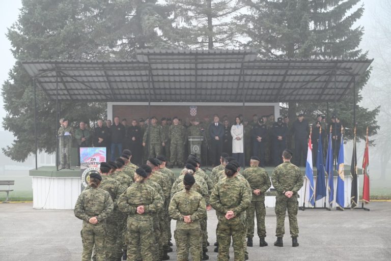 35. godišnjica ustrojavanja 1. gardijske brigade “Tigrovi” i 18. godišnjica 1. mehanizirane bojne “Tigrovi”