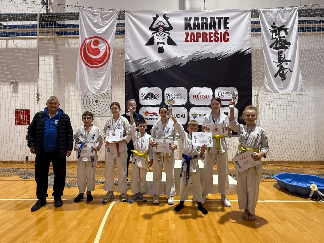 Sedam odličja za karatiste sisačke CROATIE Sedam odličja za karatiste sisačke CROATIE