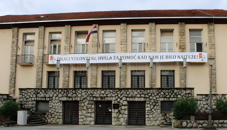 Grad Petrinja upućuje poziv za dostavu fotografija koje prikazuju zajedništvo, pomoć i potporu nakon razornog petrinjskog potresa