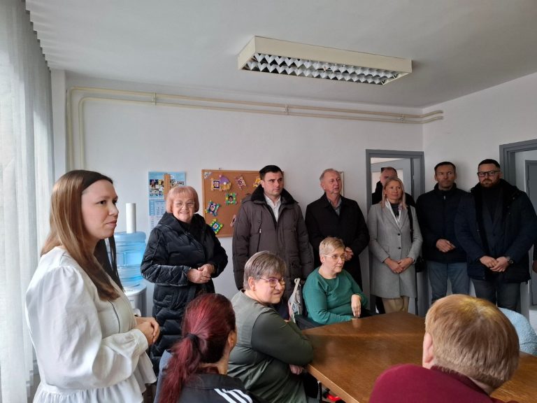 Pomoć županije u nabavi kombi vozila za udrugu OSI Kutina