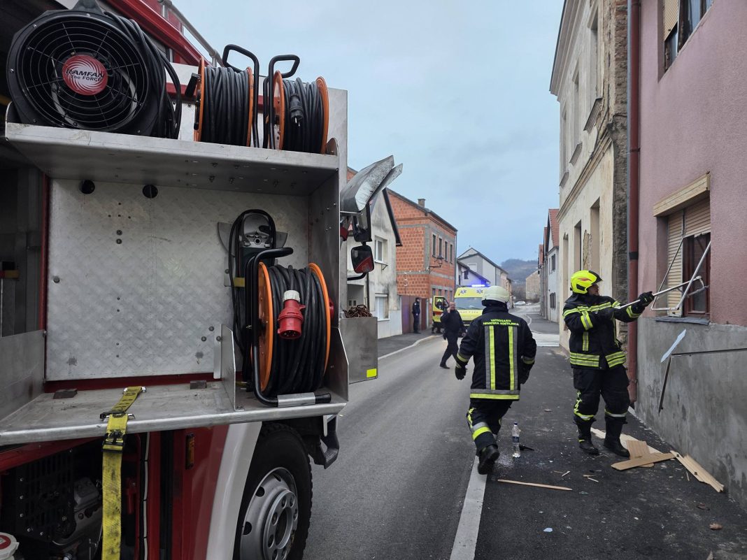 U požaru muškarac zadobio teške tjelesne ozljede U požaru muškarac zadobio teške tjelesne ozljede