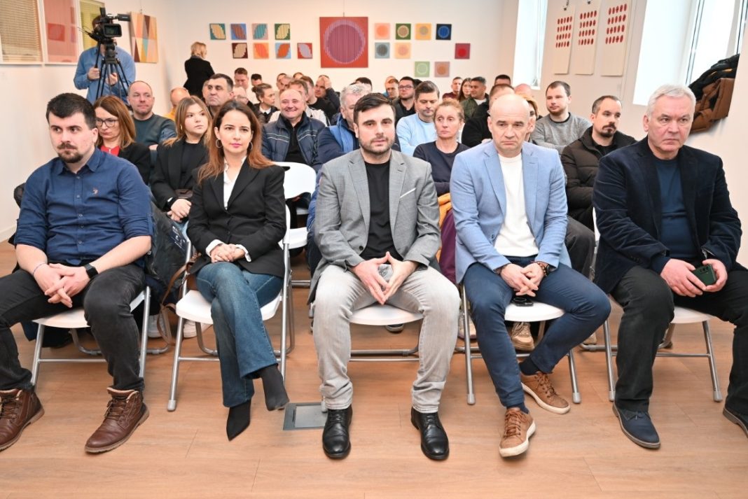 371.000 eura za potporu rada sportskih trenera 371.000 eura za potporu rada sportskih trenera