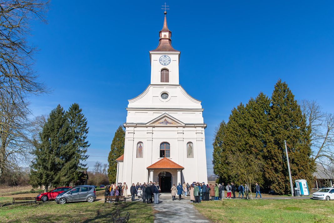 GALERIJA: Blagoslovljena župna crkva sv. Nikole u Gušću