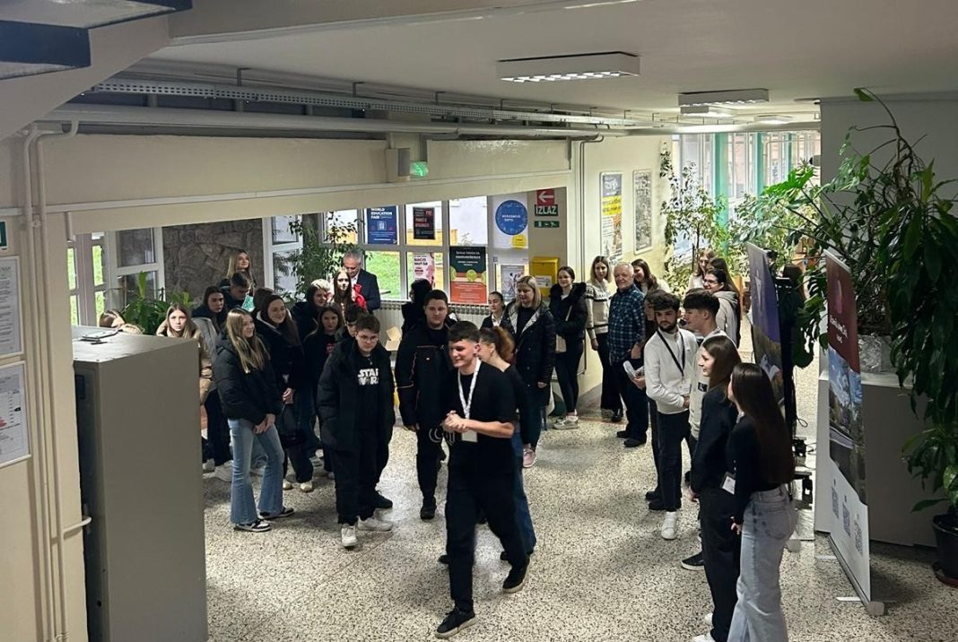 GALERIJA: Dan otvorenih vrata Srednje škole Viktorovac GALERIJA: Dan otvorenih vrata Srednje škole Viktorovac