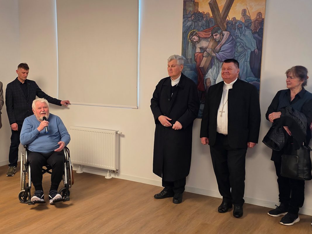 Biskup otvorio izložbu „Križni put“ Ivice Marekovića Biskup otvorio izložbu „Križni put“ Ivice Marekovića